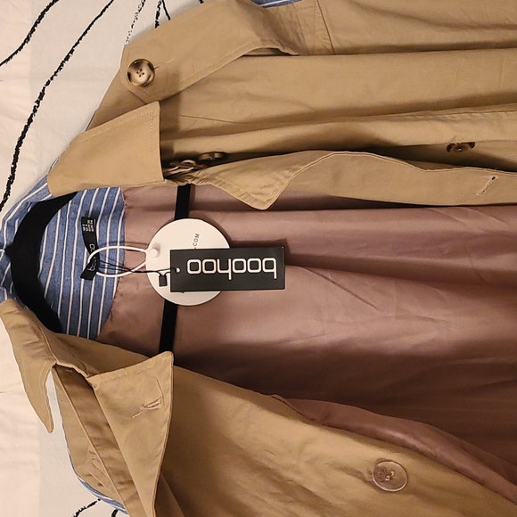 Boohoo Trench Coat - Picture 6 of 8